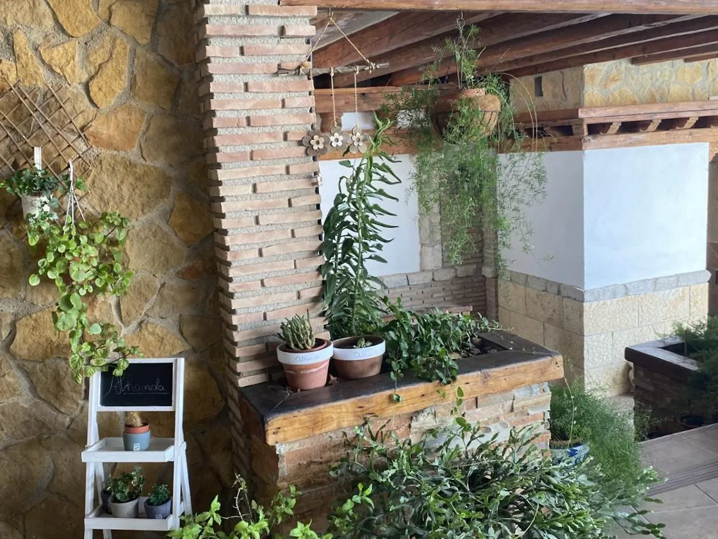 Alhanda Apartahotel Benamaurel