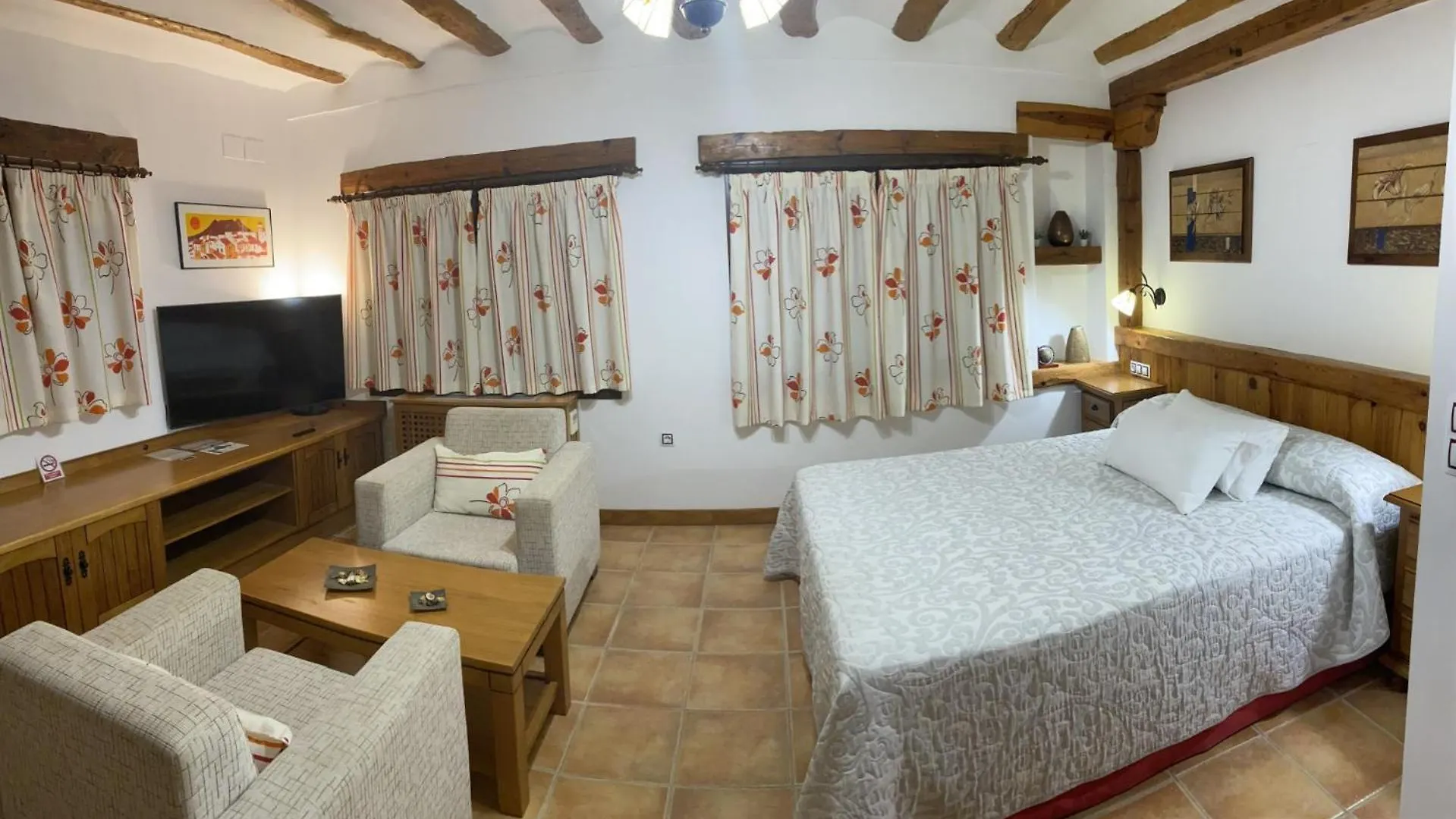 Alhanda Apartahotel Benamaurel